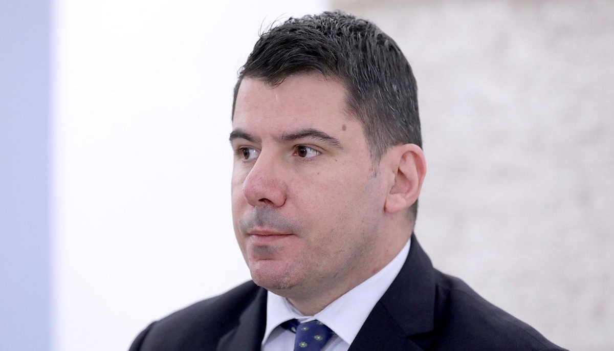 Grmoja: Iz središnjice HDZ-a ljudima prijete otkazima ako potpišu naš referendum