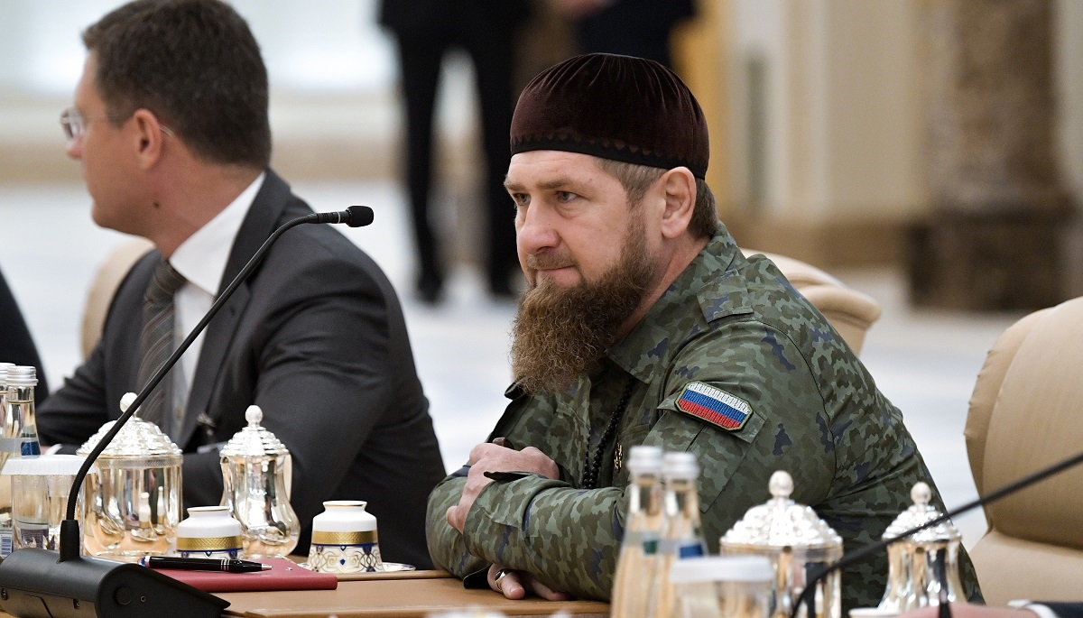 Čečen Kadirov kritizirao vodstvo ruske vojske, kaže da će razgovarati s Putinom