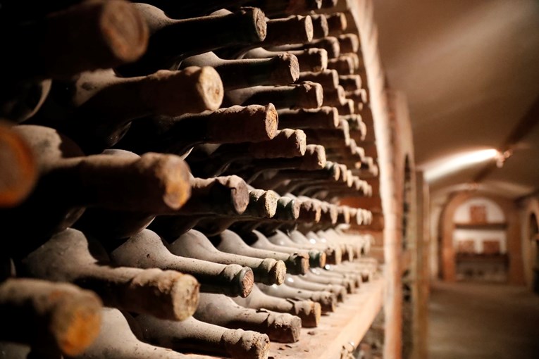 Italija i Francuska smanjuju proizvodnju vina, puno grožđa će se morati baciti