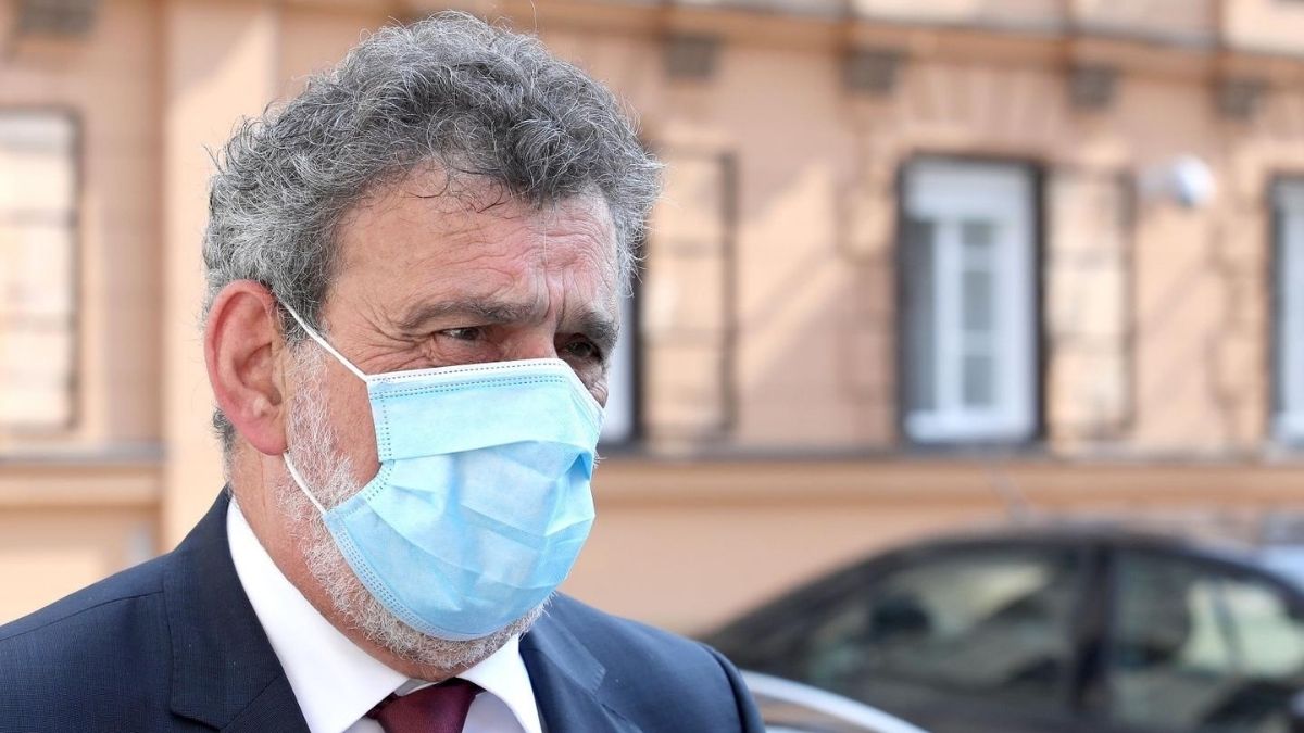 Fuchs o uvjetima pod kojima će djeca u školu: Na vrijeme će sve saznati