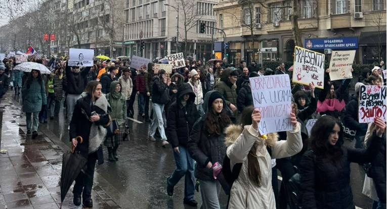 FOTO I VIDEO Velik broj učenika i studenata na prosvjedu u Srbiji, počeo opći štrajk