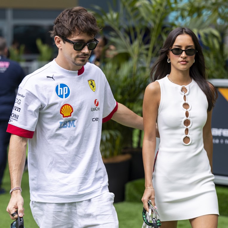 Vjenčali se Charles Leclerc (28) i Alexandra Saint Mleux (23)