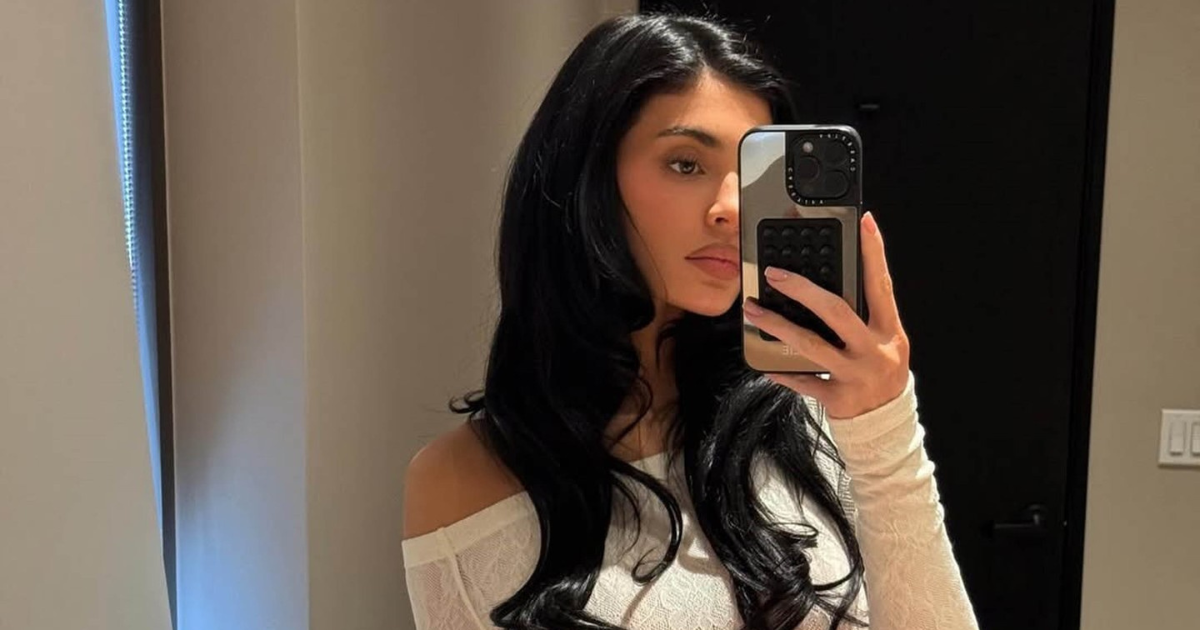 "Sve ti stoji": Kylie Jenner u mini haljini pokazala da je čipka ponovo u trendu