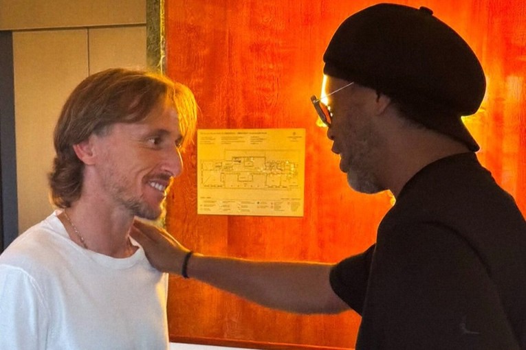 Ronaldinho objavio fotografiju s Modrićem. Napisao mu samo dvije riječi