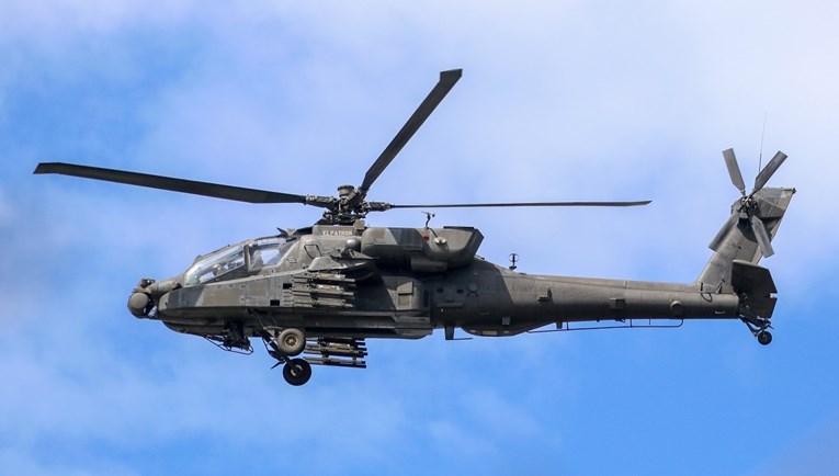 Tri pilota poginula u padu dva helikoptera američke vojske na Aljasci