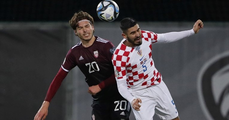 Hrvatski stoper je ispao iz lige i nije igrao na Euru. Želi ga osvajač Europa lige?