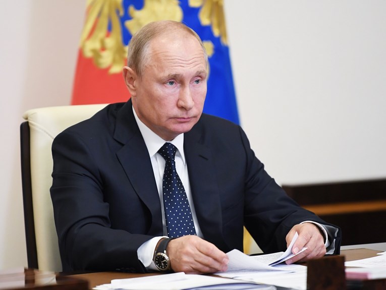 Putin potvrdio da Rusija na napad konvencionalnim oružjem može odgovoriti nuklearnim