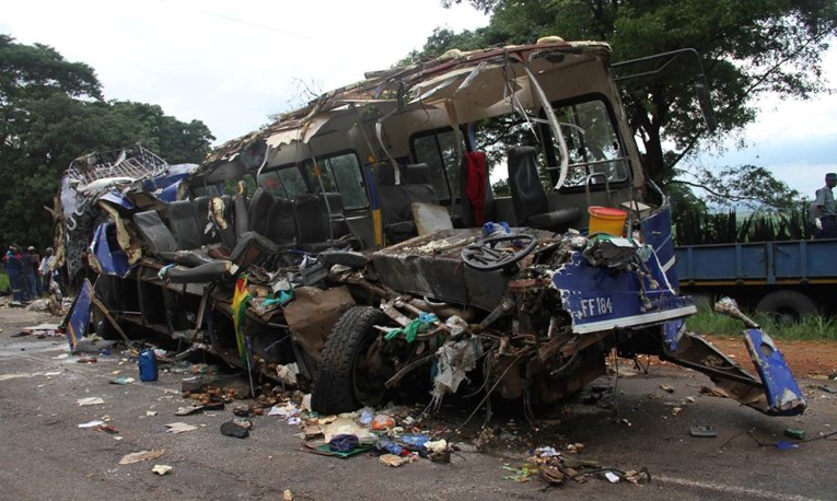 Autobusna nesreća u Zimbabveu: Vozio vjernike na hodočašće, poginulo 35 ljudi