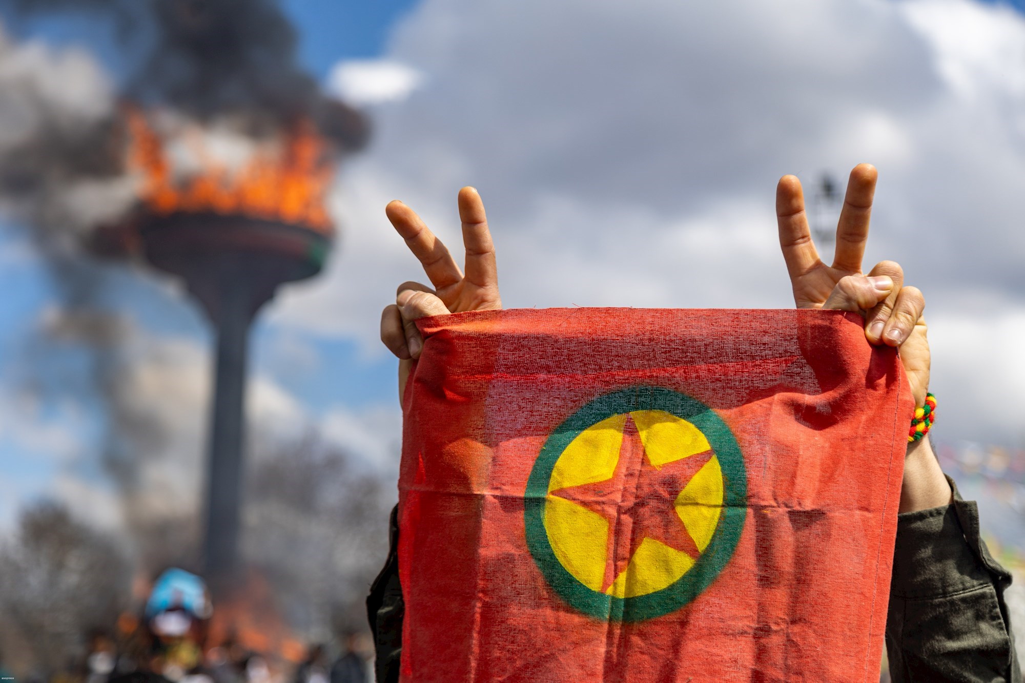 Kurdski PKK se raspušta i završava 40-godišnju oružanu pobunu u Turskoj