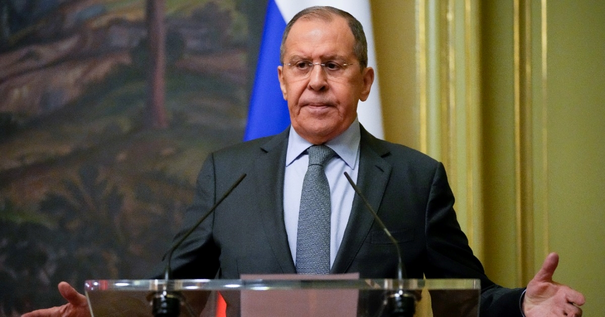 Lavrov: Slanje mirovnih snaga u Ukrajinu bi moglo započeti sukob s NATO-om