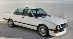 FOTO BMW iz 1988. godine prodaje se za 18.500 eura, prešao je 376.000 km
