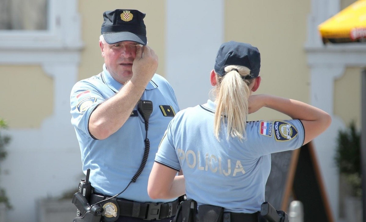 Žena u Bjelovaru napala 15-godišnjakinju nakon prekida s njenim 17-godišnjim sinom