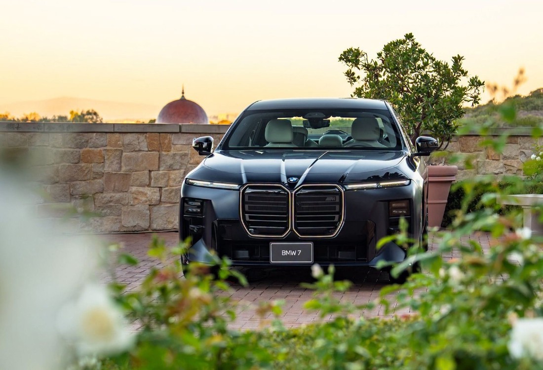 BMW vraća V8 u seriju 7. Novi M760 stiže na europske ceste
