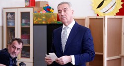 Milo Đukanović nakon 25 godina podnio ostavku na mjesto predsjednika DPS-a