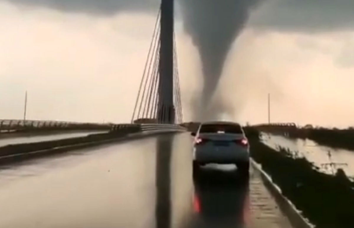 VIDEO Tornado u Kini usmrtio šestero ljudi, 120 ozlijeđenih