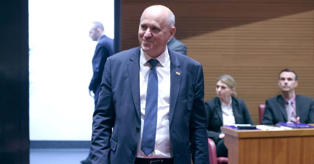Bačić: Gradit će se stanovi za one koji ne mogu kupiti stan na tržištu