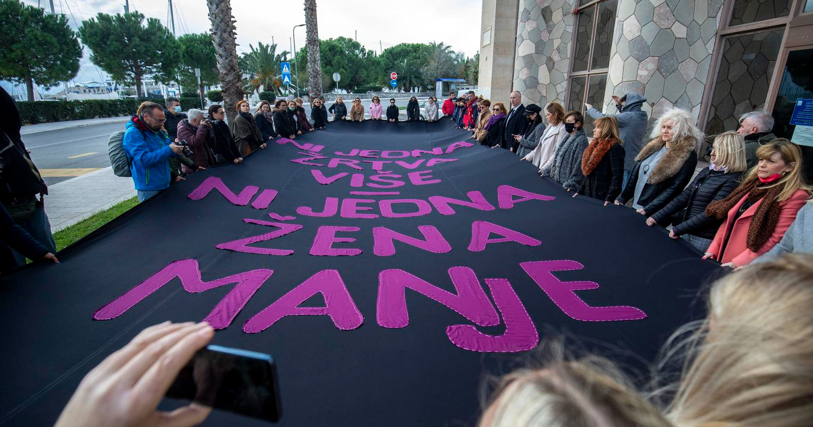 Feministička udruga: Pretučenim ženama ne treba priča o Sovjetskoj Rusiji