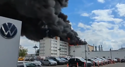 VIDEO Velik požar u Berlinu. Vatra zahvatila kemikalije, opasnost od otrovnih plinova