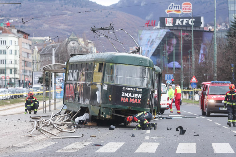 Pojavila se nova snimka tramvajske nesreće u Sarajevu