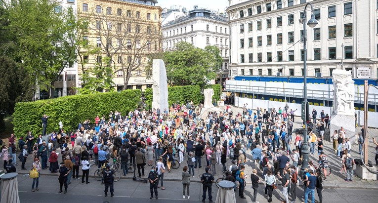 5000 ljudi se okupilo u Beču, tražili financijsku pomoć za noćne klubove