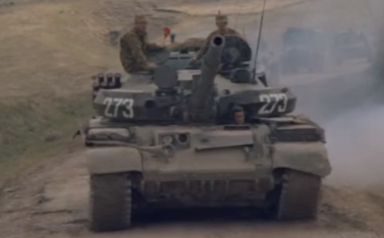 Britanci: Rusi na bojište šalju tenk T-62 iz pedesetih godina i bore se lopatama