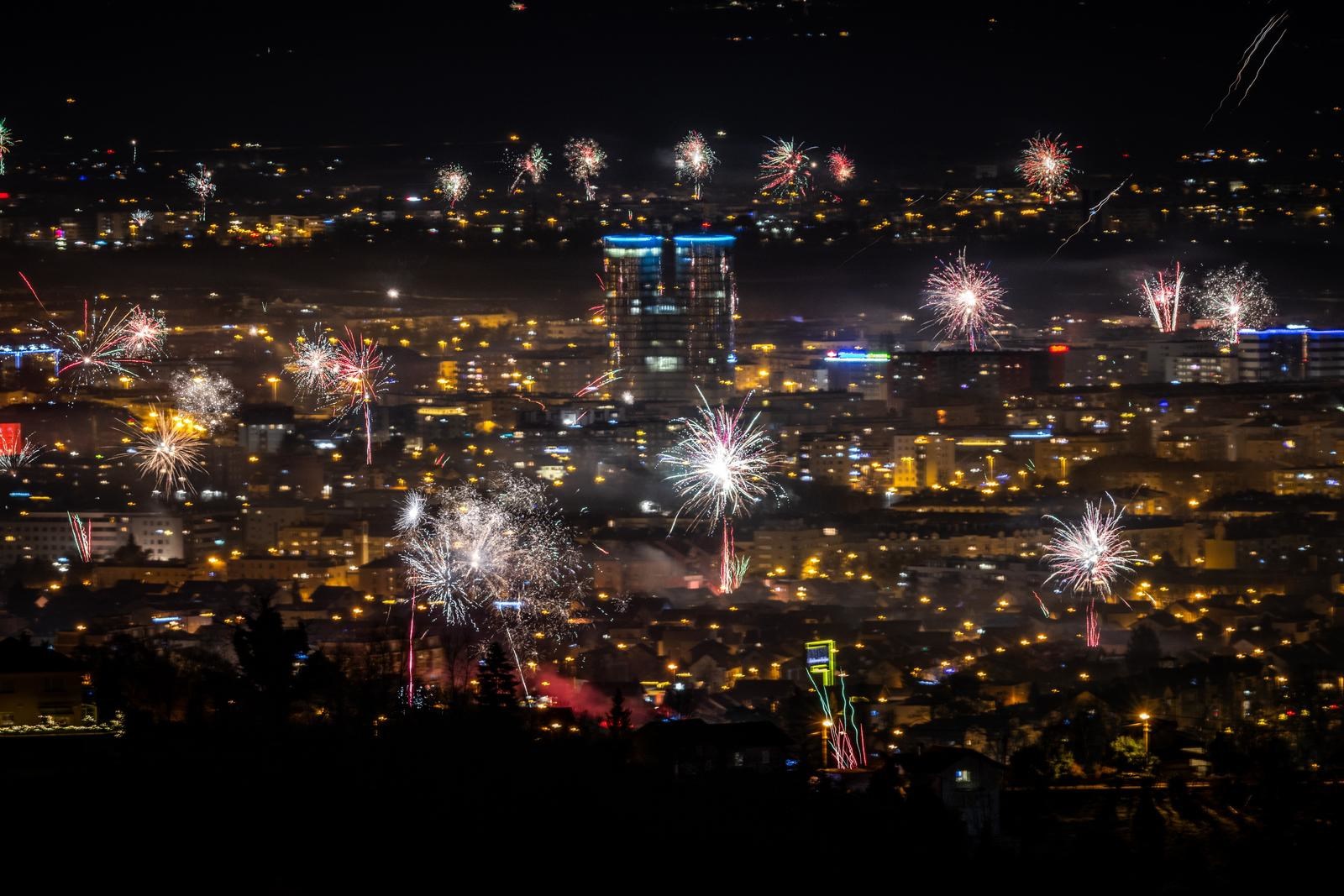 FOTO Pogledajte nebo iznad Zagreba nakon što je otkucala ponoć