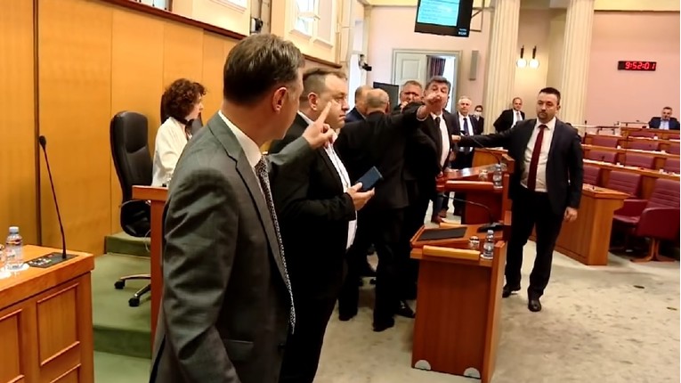 Saborski odbor: Jandroković je imao pravo isključiti Sačića