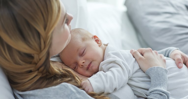 Mama odlučila da neće dojiti bebu: ''Sebična sam, ali ne želim imati obješene grudi''