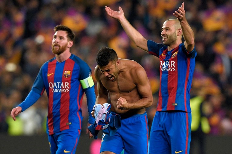 Osvojio je trostruku krunu s Messijem u Barceloni. Umirovio se s 32 godine