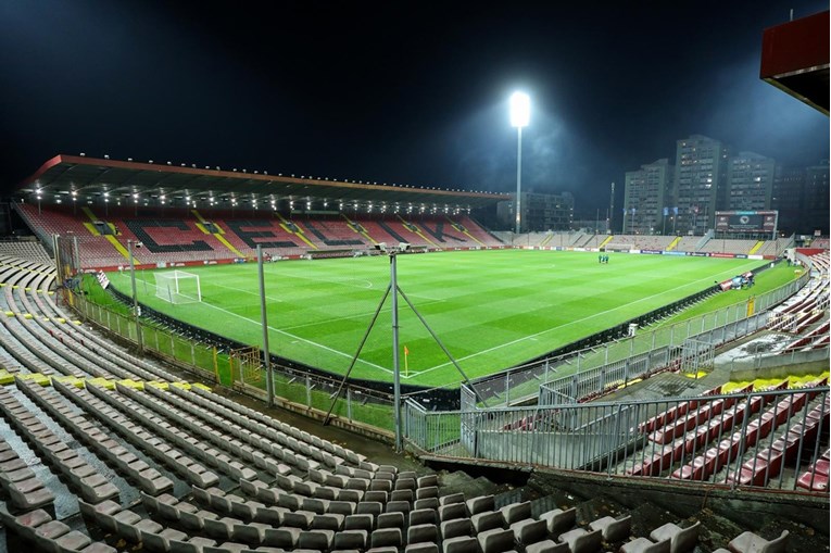 BiH igra povijesnu utakmicu. Navijači doskočili kazni i ostavili Talijane u nevjerici