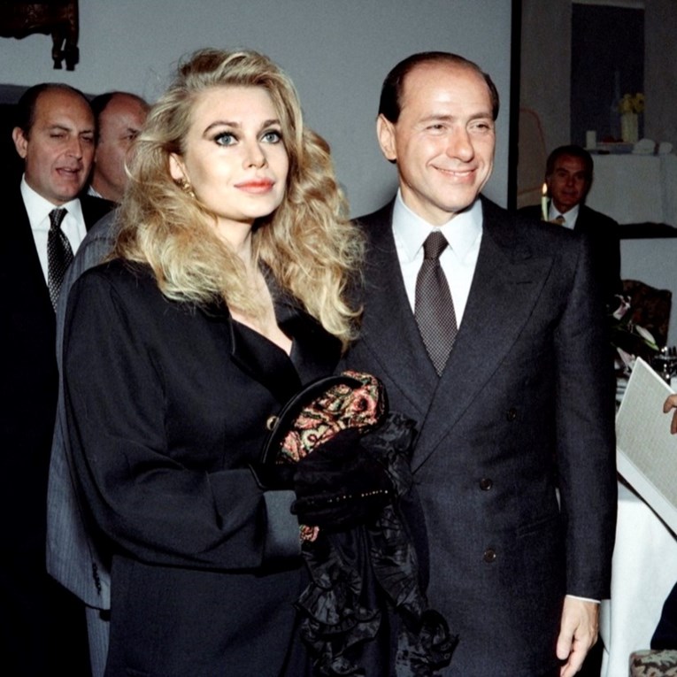 Macron? Sitna riba. Oni su pravi majstori (bračnih) političkih skandala