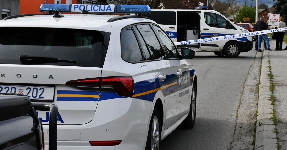 Policija traži vozača auta koji je naletio na motociklista i pobjegao