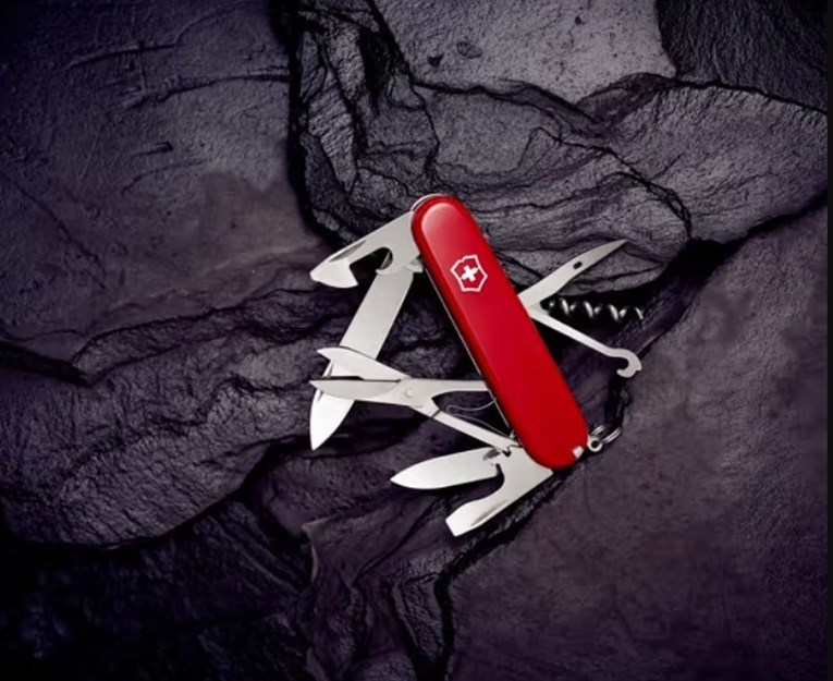 Trumpove carine problem za švicarske nožiće. "Premještanje proizvodnje nije opcija"