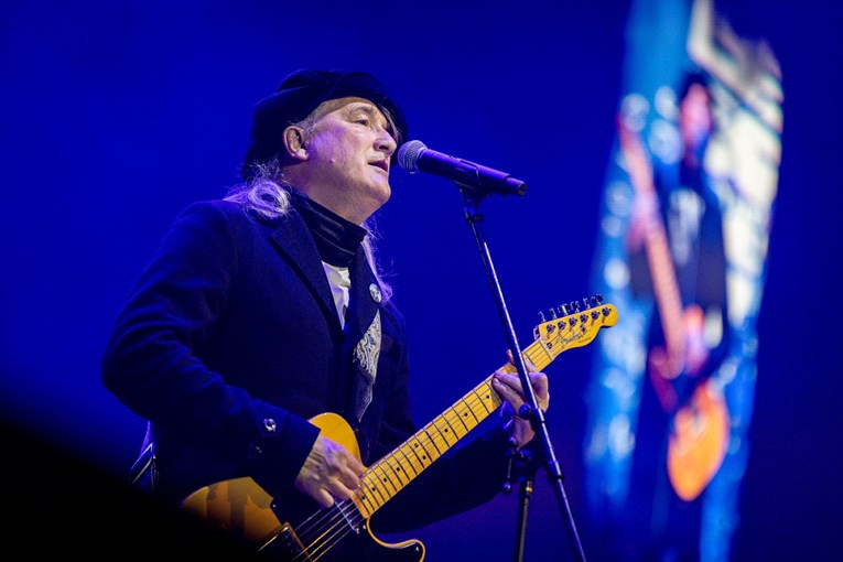 Emotivni Loša u Varaždinu posvetio pjesmu Halidu: "Zadužio je nas rokersku raju"