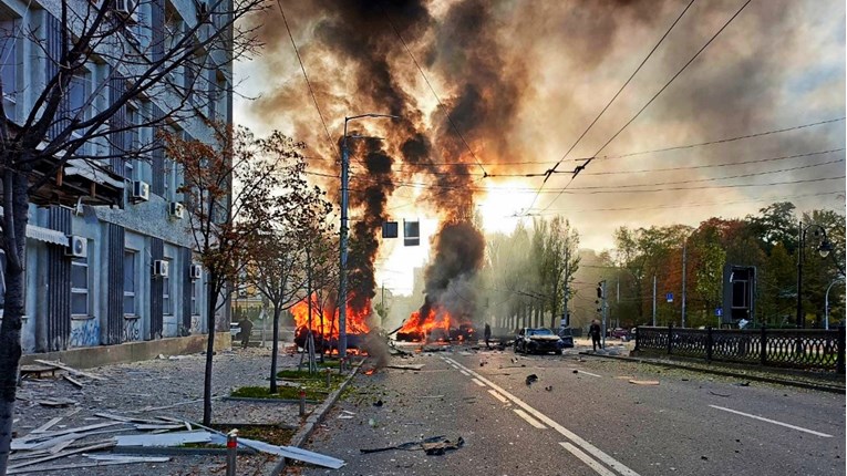 Eksplozije u centru Kijeva, ima mrtvih. "Rusi su napali dronovima kamikazama"