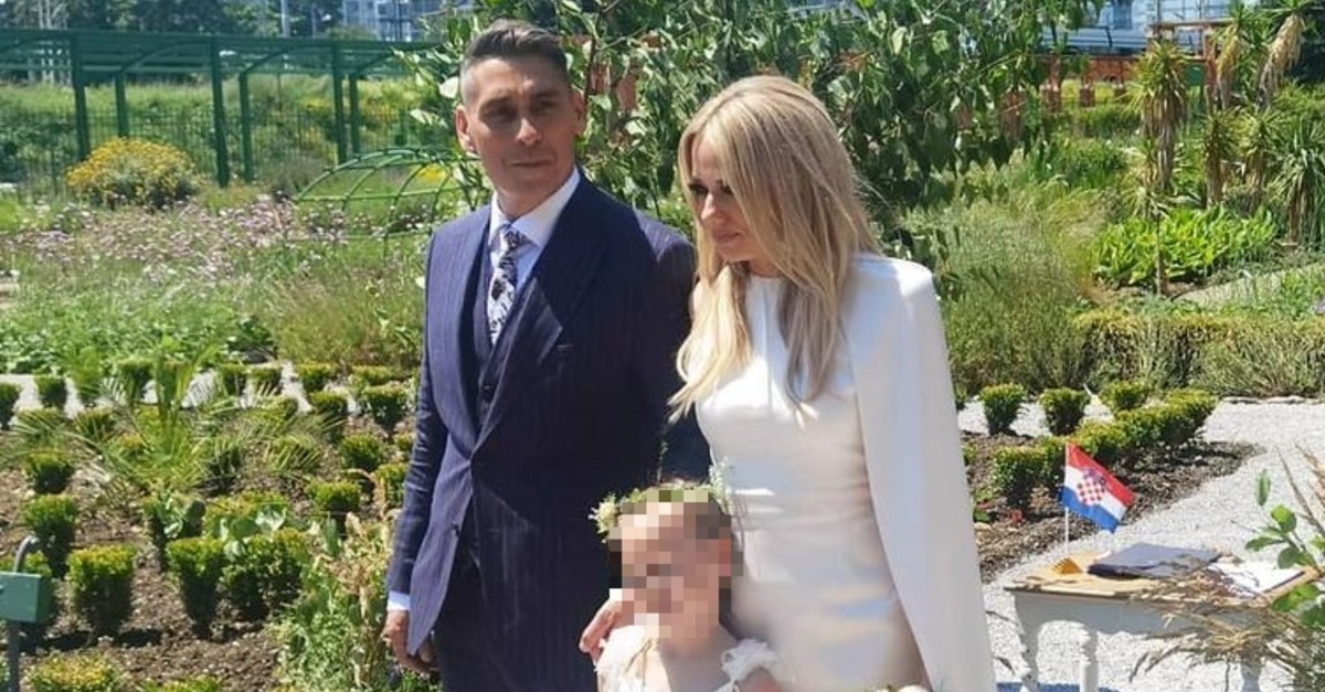 Jelena Veljača udala se u zanimljivoj vjenčanici modernog kroja