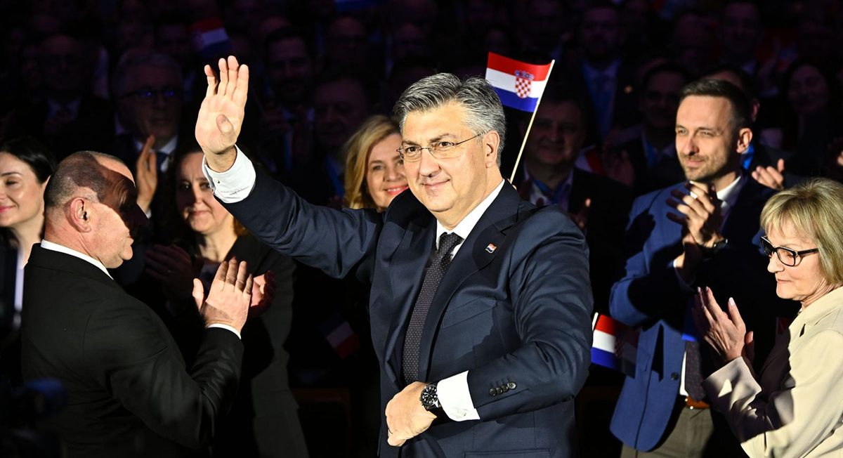 HDZ dobio 430.000 eura od donatora. Plenković donirao 3900, Grlić Radman 3000...