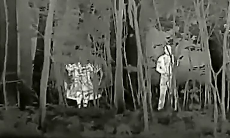 Ruski vojnici nose "plašteve nevidljivosti" protiv dronova. Vidljiviji su nego ikad