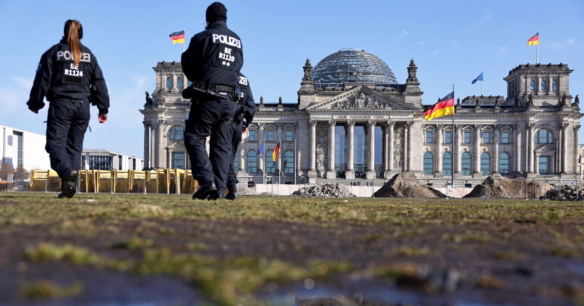 Gotovo 200 policajaca u Njemačkoj osumnjičeno za ekstremizam