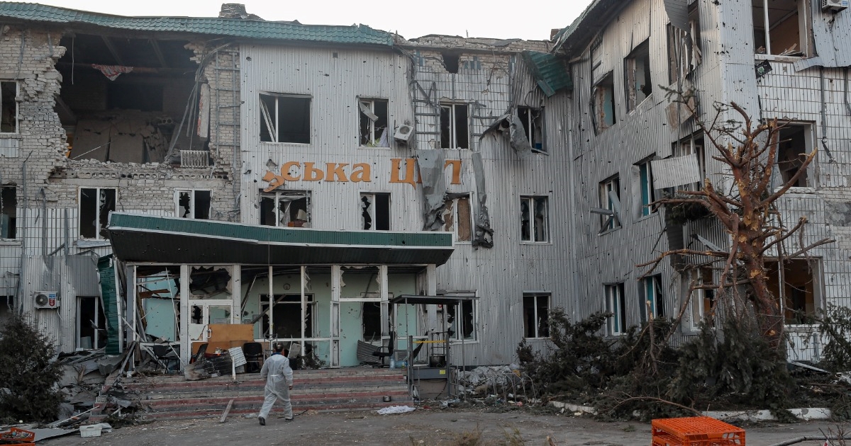 WHO: Napadi na zdravstvo dio su strategije Rusa, a civile koriste kao šahovske figure