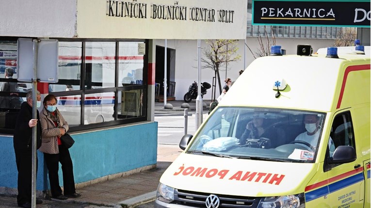 U KBC-u Split najviše pacijenata na respiratoru od početka pandemije - njih 44