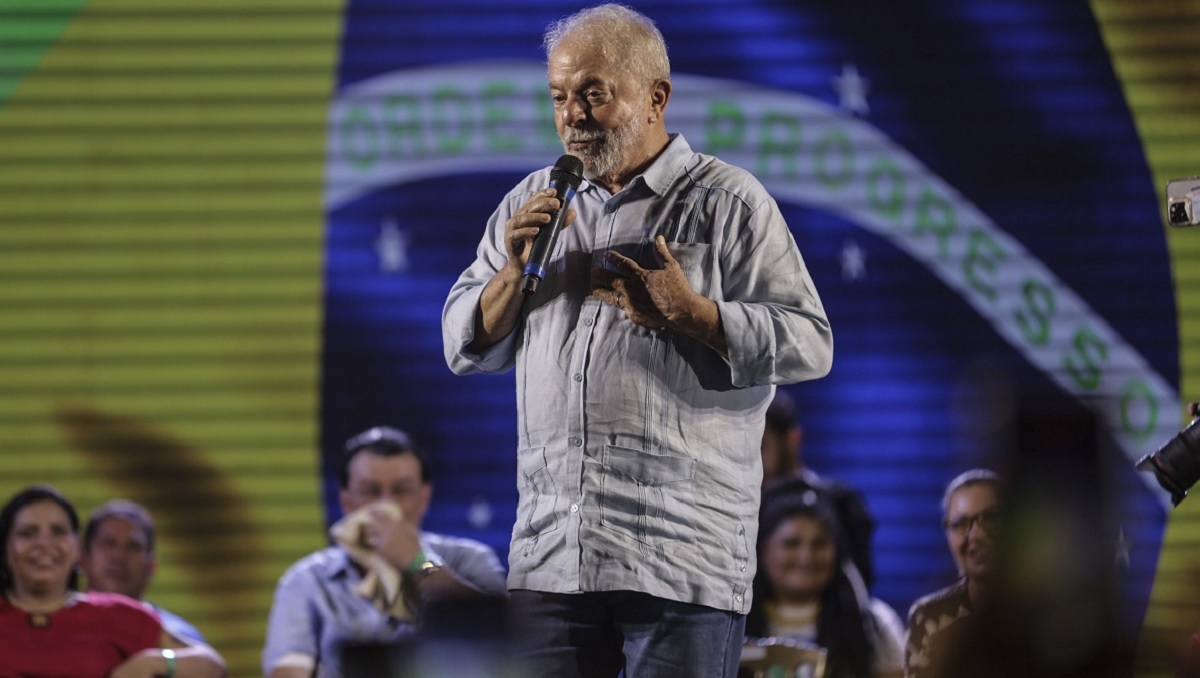 Lula favorit za novog predsjednika Brazila, Bolsonaro smanjuje zaostatak