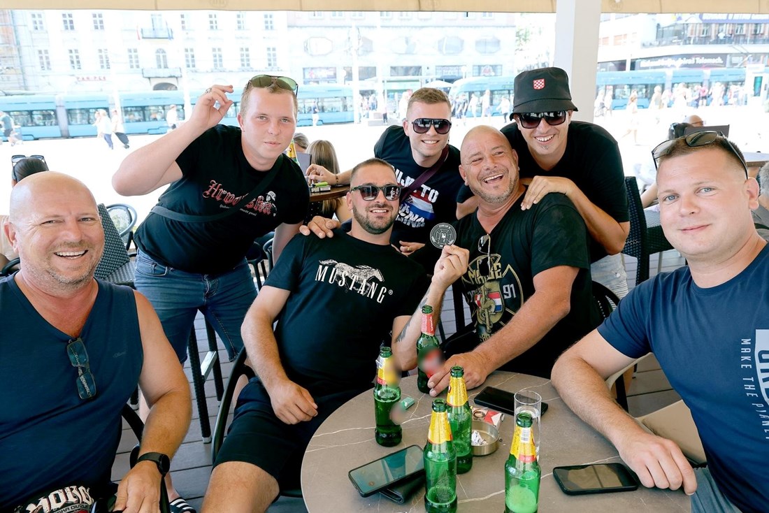 FOTO Prvi posjetitelji Thompsonova koncerta na Hipodromu stigli u Zagreb