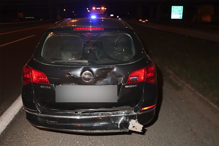 Vozač kombija s 1.92 promila izazvao sudar na autocesti A3, zabio se u auto ispred