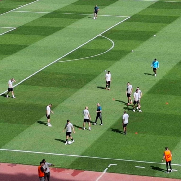 VIDEO Igrači Dinama žestoko izviždani kad su izašli na zagrijavanje na Poljudu