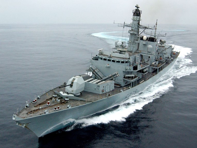 Britanija šalje još jedan ratni brod u Perzijski zaljev