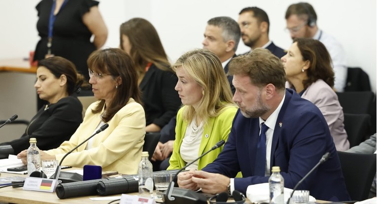 Banožić: Satelitski centar jača sigurnost Europske unije