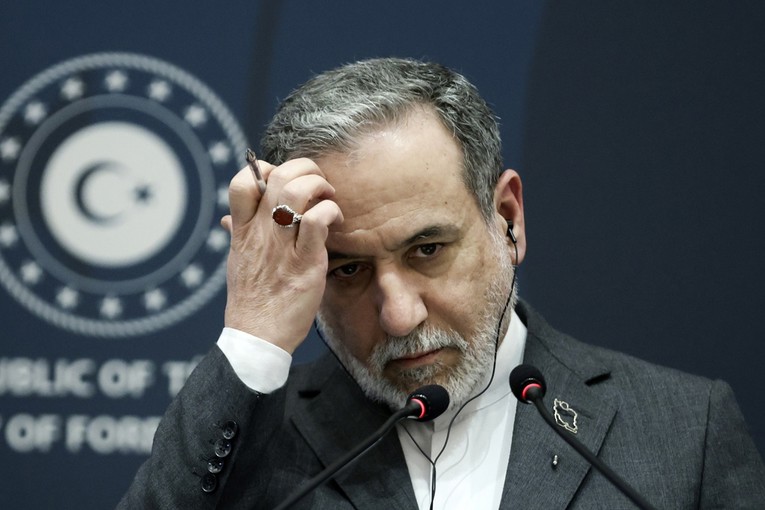 Iranski ministar: Kuvajt je protuzakonito napao iranski brod