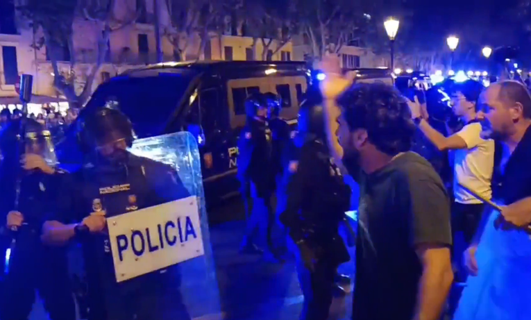 Velik prosvjed na Mallorci. Na ulice izašlo 25.000 ljudi