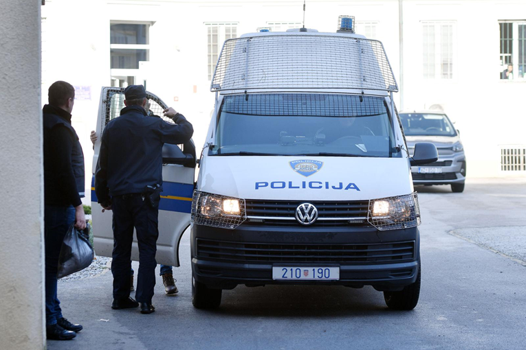 Nije vratila auto nakon raskida ugovora. Oštetila leasing društvo za 99.700 eura